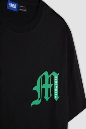 تیشرت DeFactoFit NBA Milwaukee Bucks Oversize Fit Crew Neck T-shirt B3910AX24SP