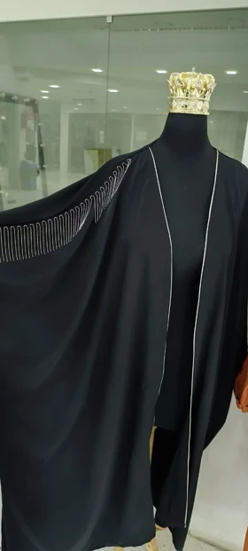 مانتو پانچ عبایی سرشانه زنجیری