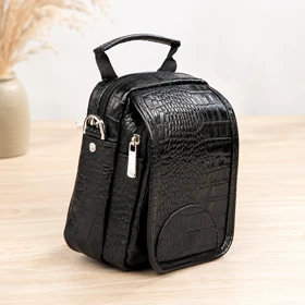 کیف دوشی مردانه چرم طبیعی دتار (طرح کروکو - رنگ مشکی)