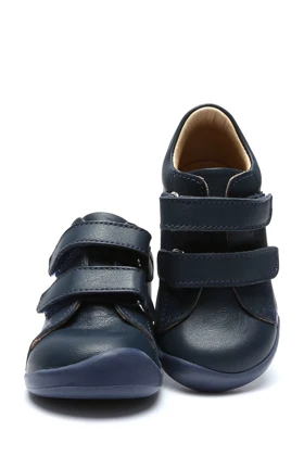 کفش های روزمره بچگانه kifidis kifidis