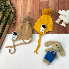 کلاه بافت گوشدار نقلی