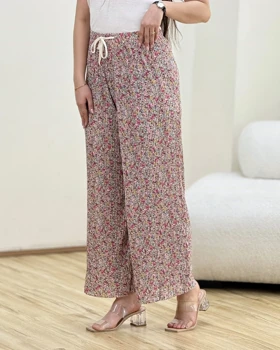 شلوار پلیسه گل‌دار