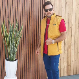 پافر مردانه کلاهدار رنگ خردلی اسپرت شیک