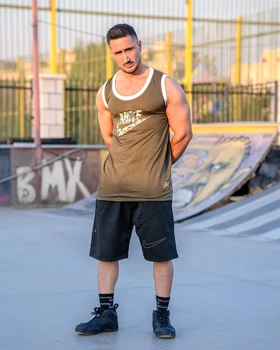 رکابی قهرمانی نایک چریکی سبز لجنی