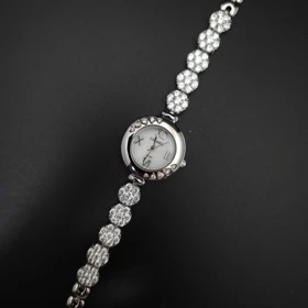 ساعت مچی زنانه چنل Chanel رنگ ثابت استیل316 با موتور کوارتز ژاپن (نقره ای)