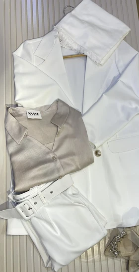 کت مازراتی سفید کد 1006