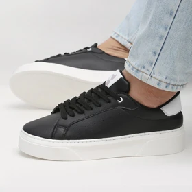 کفش و کتانی روزمره و راحتی مردانه مدل برشکا BERESHKA رنگ مشکی سفید کد 41240