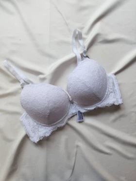 سوتین تک اسفنجی تمام دانتل RUMU کد: 3921