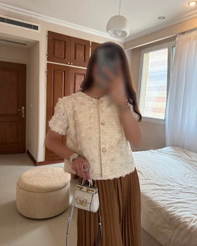 شومیز گل‌دار