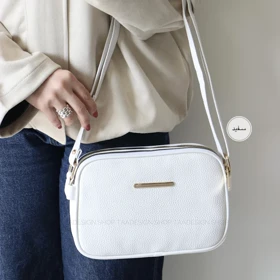 کیف زنانه دوشی مدل ماگریتا (سفید)