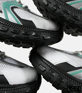 کفش کتانی مردانه و زنانه سفید سبز مشکی NEW BALANCE 530 V02