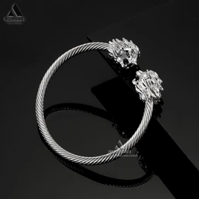 دستبند النگویی نقره‌ای Lion Bracelet S1