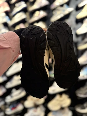 کتانی زنانه نایک پاپیلون