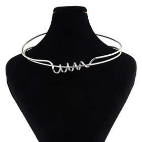 گردنبند دخترانه مدل طوق دولاین پیچی