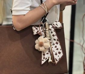 چارم بگ گل پنبه