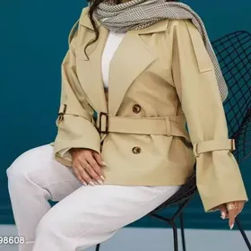 ترنچ کت زنانه آستردار