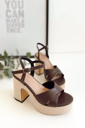 کفش پاشنهبلند کلاسیک زنانه polka-store polka-store