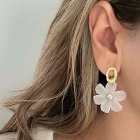 گوشواره گل فانتزی کد 497