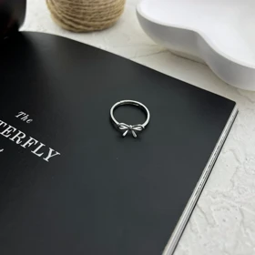 انگشتر زنانه شیک با طرح پاپیون، ظرافت در دستان شما