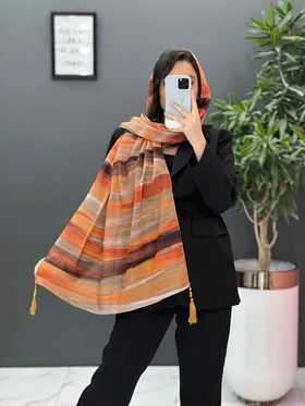 شال آبرنگی منگوله‌دار