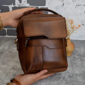 کیف دوشی چرم شتر مدل M97
