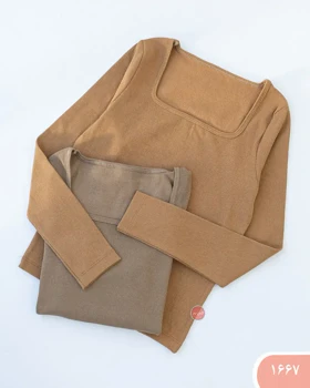 بلوزکراپ یقه خشتی 1667