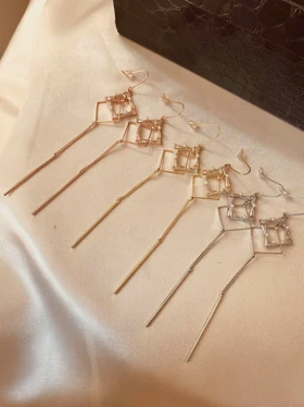 گوشواره اویز مربع فولیجیا