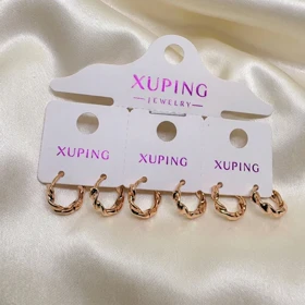 گوشواره حلقه‌ای ژوپینگ مدل «پیچک طلا» | مینی‌لوپ‌های بافت‌دار و درخشان