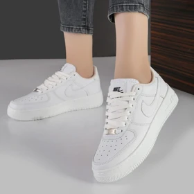 کفش و کتانی زنانه رنگ سفید مدل نایک NIKE AIR FORCE