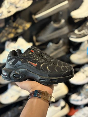 کتانی زنانه نایک تی ان