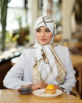 روسری دست دوز مجلسی ابریشم