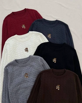 پلیور بافت زنجیری با گلدوزی تدی کد 5252