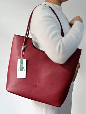 کیف دوشی زنانه بنو مدل تیارا کد BENO 4909 (زرشکی)