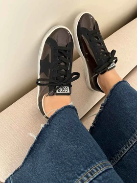 ونس GOLDEN GOOSE