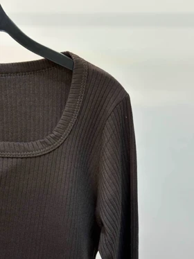 بلوز کشبافت یقه خشت 602 (قهوه ای)