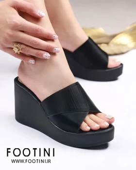 صندل لژدار نسترن مشکی