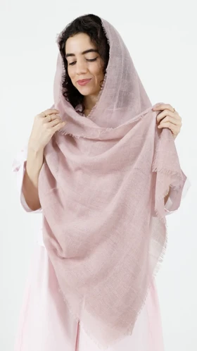 شال چهارخونه دور ریش