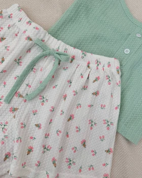 ست نیم‌تنه و شلوارک گل ریز کد 5073