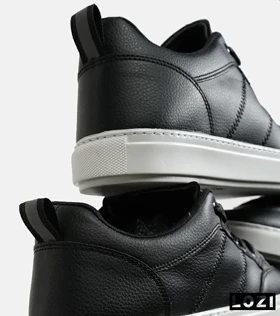 کفش اسنیکرزمردانه مشکی زیگزاگی VANS off the wall