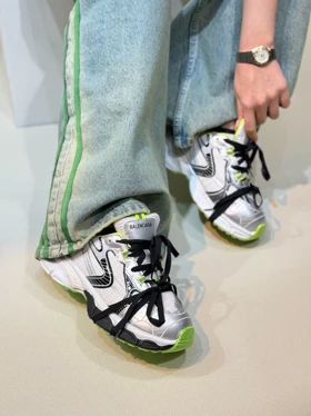 33 کتانی بالنسیاگا 3XL دخترانه balenciaga 3xl