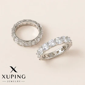 انگشتر نقرهای زنانه با نگینهای اتمی – Xuping