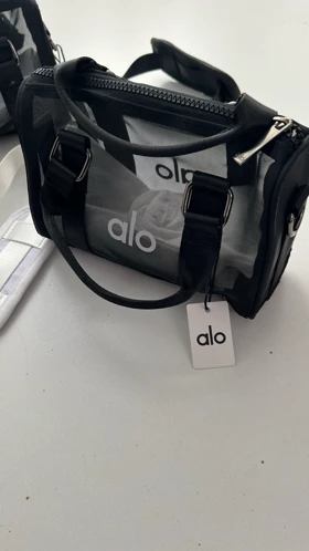مینی‌بگ اسپرت زنانه الو یوگا Alo Yoga مدل Sheer Duffle