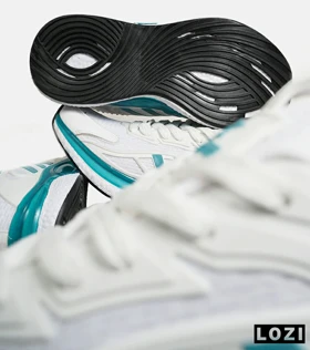 کفش کتانی مردانه سفید آبی ADIDAS UltraBoost