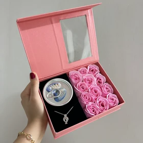 باکس گل مروارید صورتی