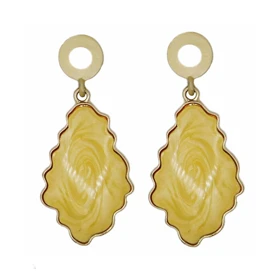 گوشواره زنانه مدل نقش صدفی