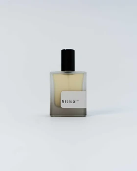 عطر زنانه مدل SILICA برند کلار کالکشن kelar collection