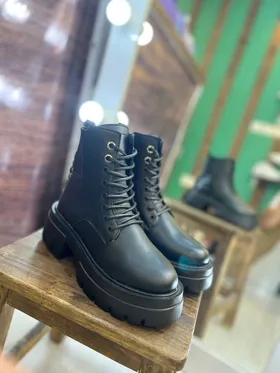 چکمه زمستانی مدل بوت پشت کشی زنجیردار