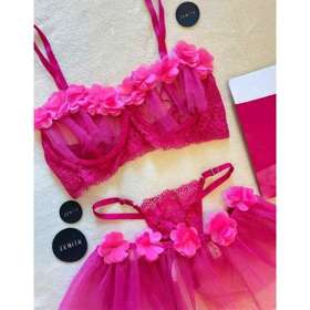 لباس زیر زنانه سه تکه فانتزی نیکسون (Nickson)