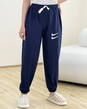 شلوار گت دار نایک