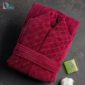 حوله تن پوش طرح تیلا رنگ زرشکی